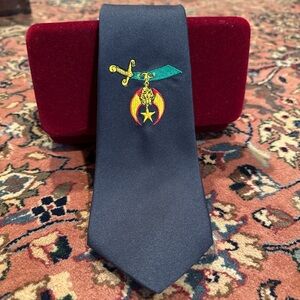 Vintage Shriners Set: Tie, Swank Cufflinks, Tie Tack, Pin, and Tie Clip